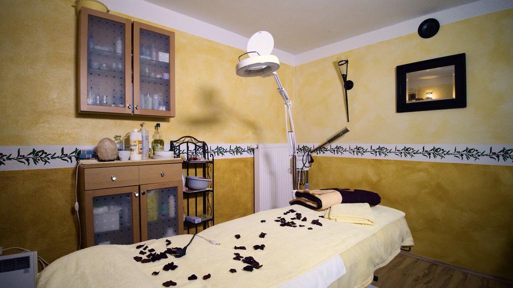 Landgasthof Zum Hirschenstein, Pension Garni ザンクト・エングルマール エクステリア 写真
